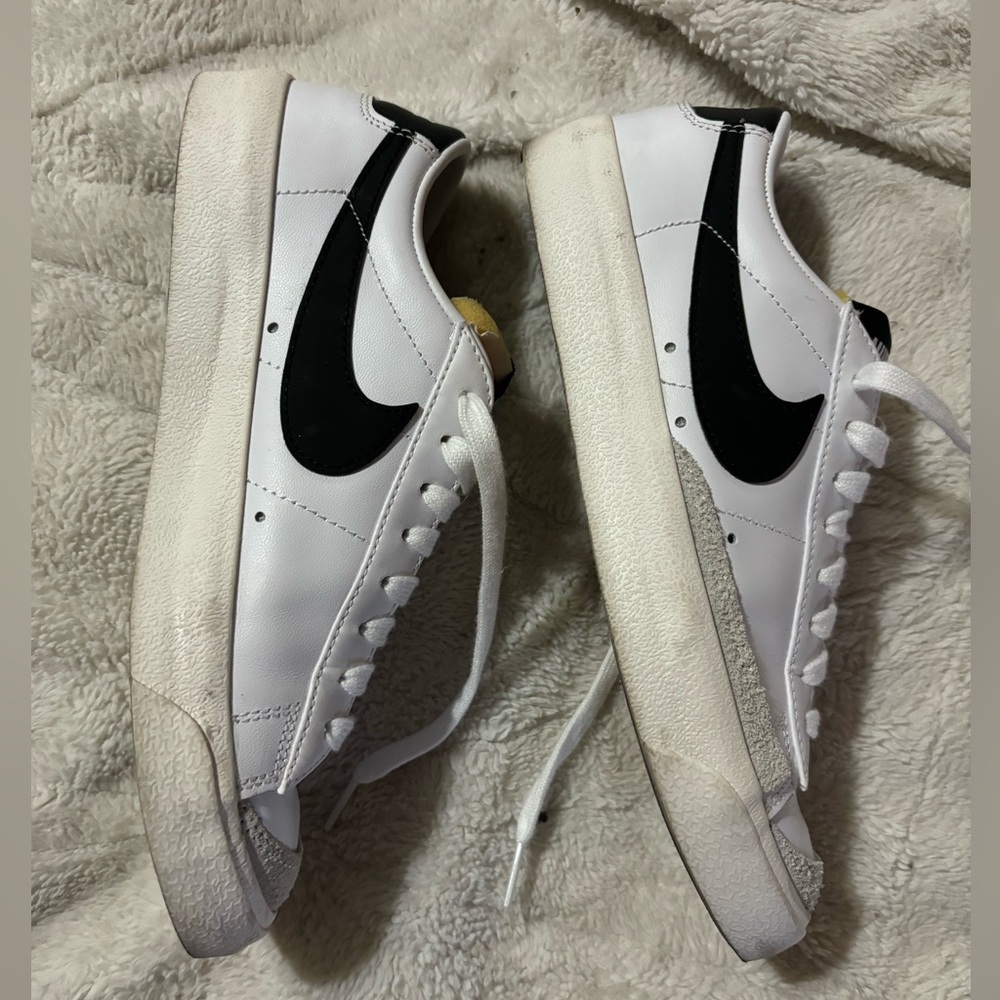 EUC Nike Blazers, 7.5